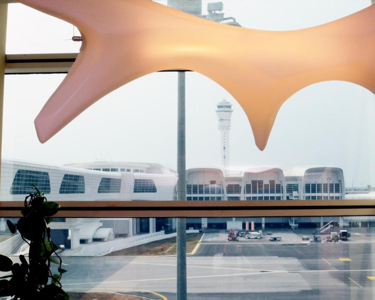 Sama-Sama Express Klia Terminal 2 - Airside Transit Hotel Sepang Extérieur photo
