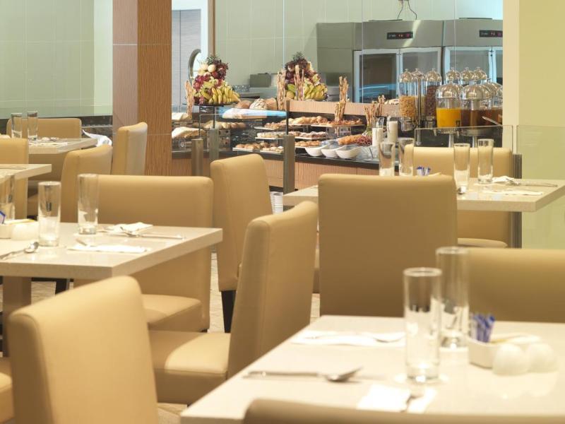 Sama-Sama Express Klia Terminal 2 - Airside Transit Hotel Sepang Extérieur photo